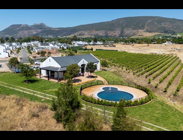 3 BEDROOM HOUSE FOR SALE IN PAARL VALLEIJ LIFESTYLE ESTATE